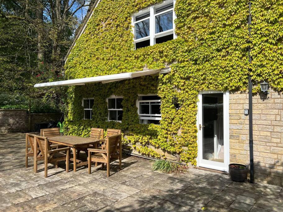 Cotswold Dog-Friendly Holiday Home ストラウド エクステリア 写真